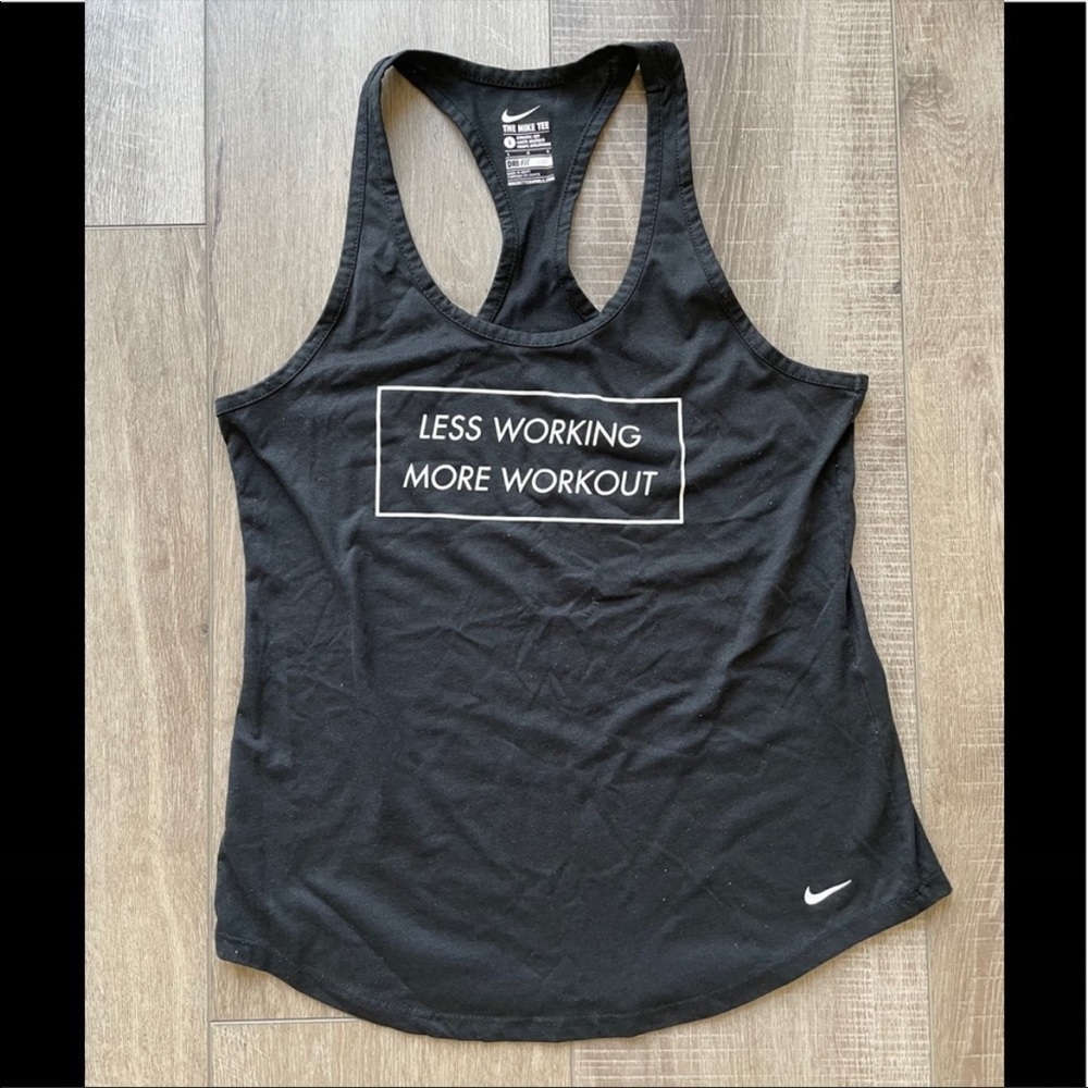 Nike Less Working More Workout Tank in Back Size Large